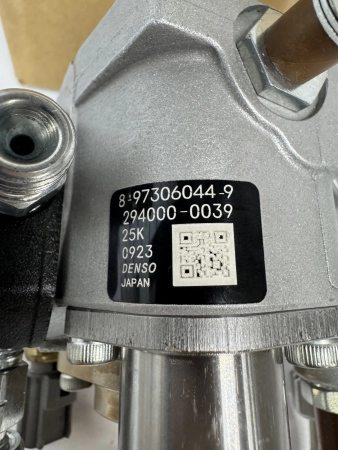 Топливный насос высокого давления Denso 294000-0039 / 8-97306044-9 (К)
