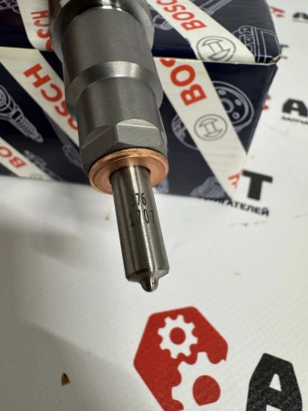 Топливная форсунка Bosch 0445120122