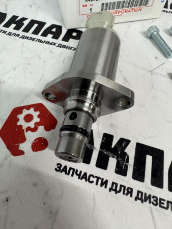 Регулятор давления топлива Denso DCRS300120 (К)